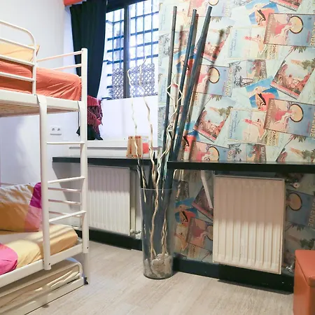 Hostels Meetingpoint-3